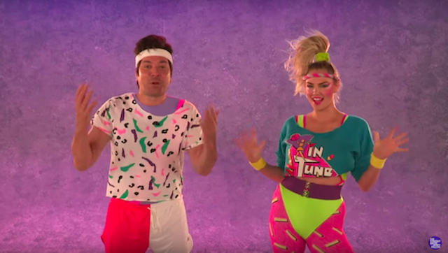 Jimmy Fallon and Kate Upton in bright 80s clothing.